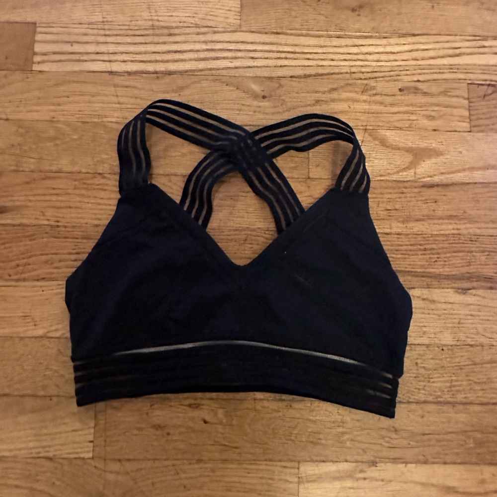 Alo sports bra